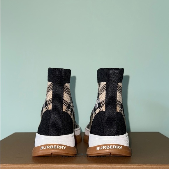Burberry Union Check Sock Sneaker - Picture 3 of 8